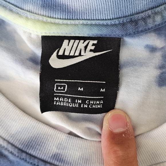 Nike Air Sportswear Mens Festival Tie Dye T-Shirt Size Medium - Picture 5 of 8
